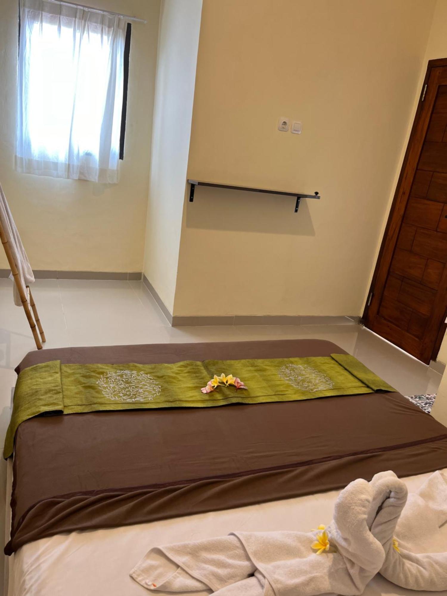 Lionk Bali House Bed & Breakfast Убуд Екстериор снимка