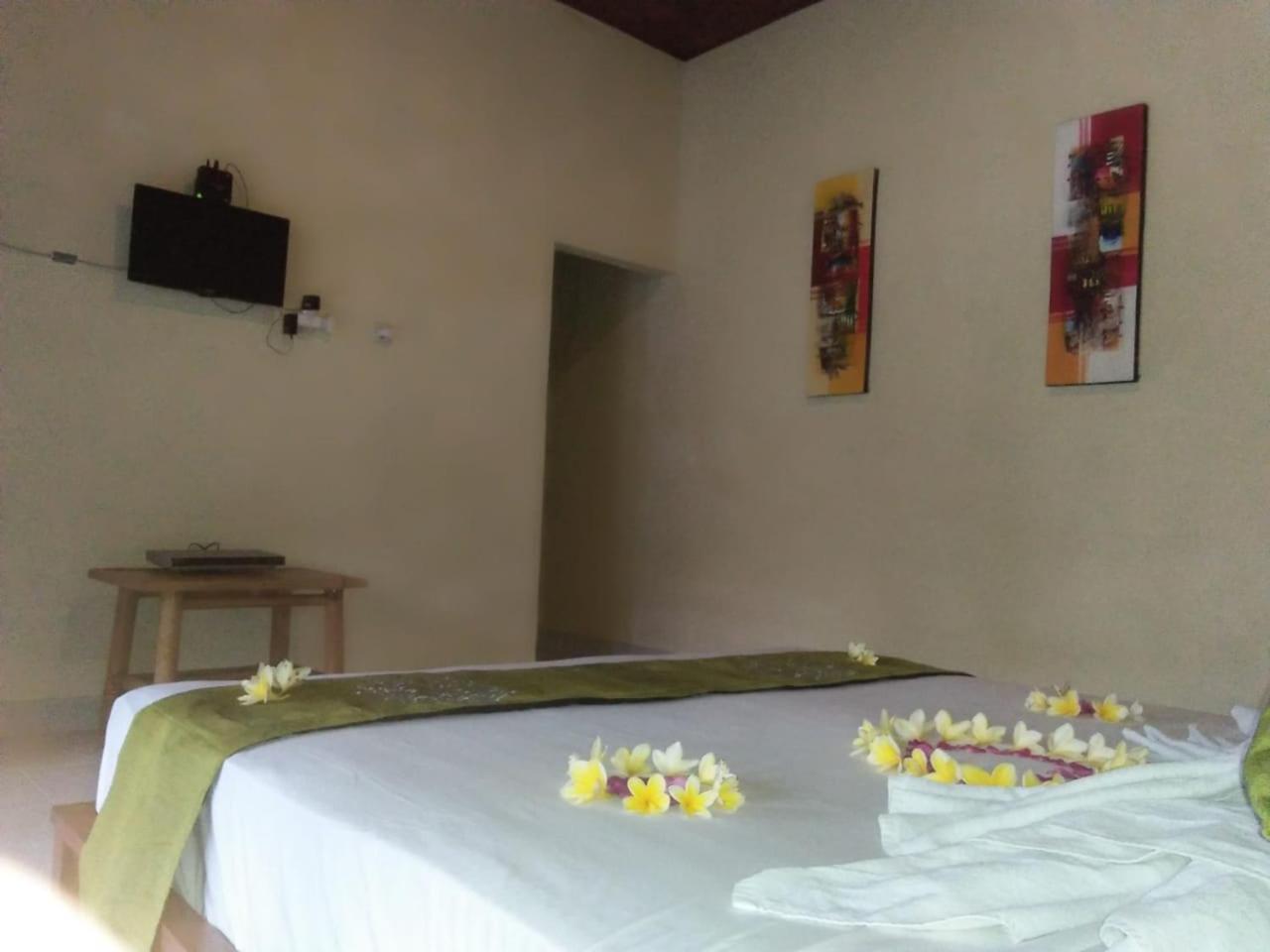 Lionk Bali House Bed & Breakfast Убуд Екстериор снимка
